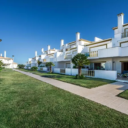 Lejlighed O Monte C Near The By Algarve Holidays Albufeira