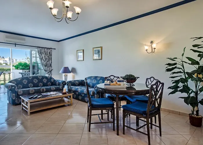 O Monte C Near The By Algarve Holidays 아파트 *