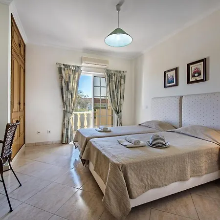 O Monte C Near The By Algarve Holidays *